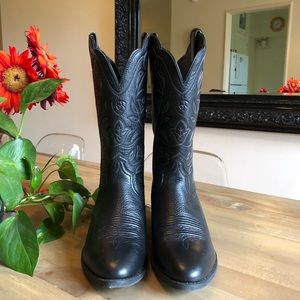 ☆ NEW Ariat Black Cowboy Boots